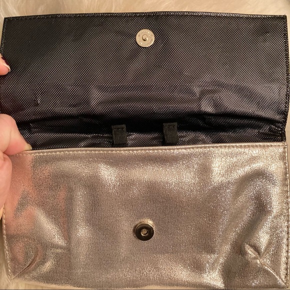 NWOT Victoria’s Secret Angel Clutch - Picture 3 of 5